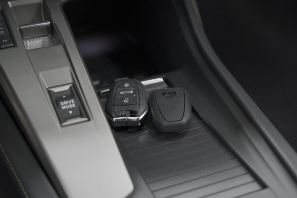 Peugeot 408 1.2 Hybrid 136 e-DCS6 GT | 360 Camera | Adaptieve Cruise Control | Elektronische Kofferklep | Apple Carplay