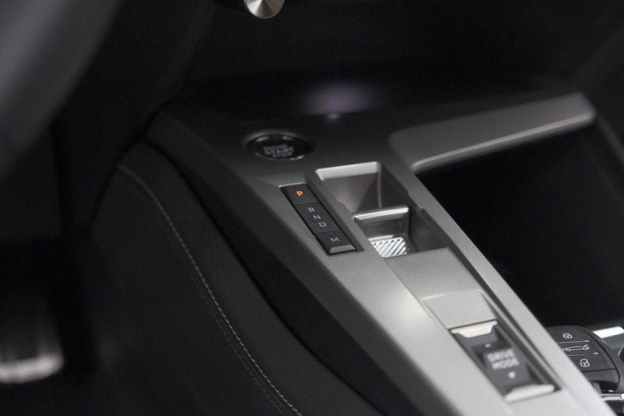 Peugeot 408 1.2 Hybrid 136 e-DCS6 GT | 360 Camera | Adaptieve Cruise Control | Elektronische Kofferklep | Apple Carplay