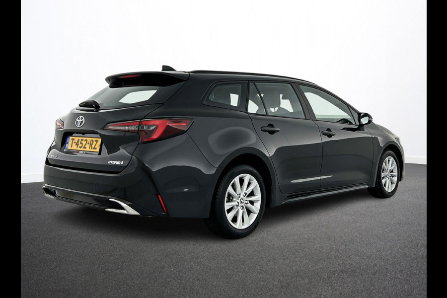 Toyota Corolla Touring Sports 1.8 Hybrid Automaat Active | Navigatie | Apple Carplay/Android Auto | Camera | Parkeersensoren | Adaptive Cruise Control | Full Led | Climate Control | Lichtmetalen velgen Toyota Corolla Touring Sports 1.8 Hybrid Automaat Active | Navigatie | Apple Carplay/Android Auto | Camera | Parkeersensoren | Adaptive Cruise Control | Full Led | Climate Control | Lichtmetalen velgen