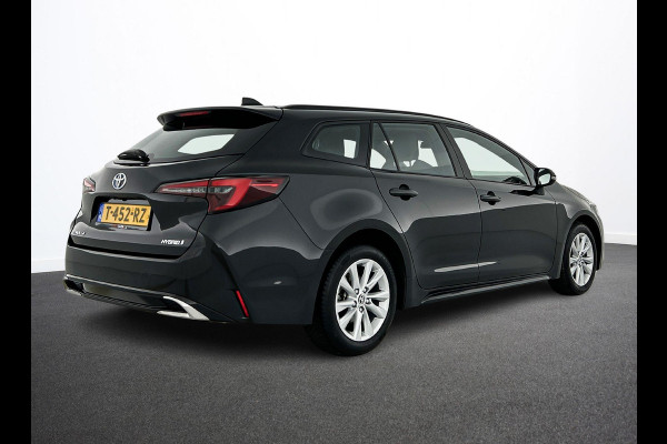 Toyota Corolla Touring Sports 1.8 Hybrid Automaat Active | Navigatie | Apple Carplay/Android Auto | Camera | Parkeersensoren | Adaptive Cruise Control | Full Led | Climate Control | Lichtmetalen velgen Toyota Corolla Touring Sports 1.8 Hybrid Automaat Active | Navigatie | Apple Carplay/Android Auto | Camera | Parkeersensoren | Adaptive Cruise Control | Full Led | Climate Control | Lichtmetalen velgen