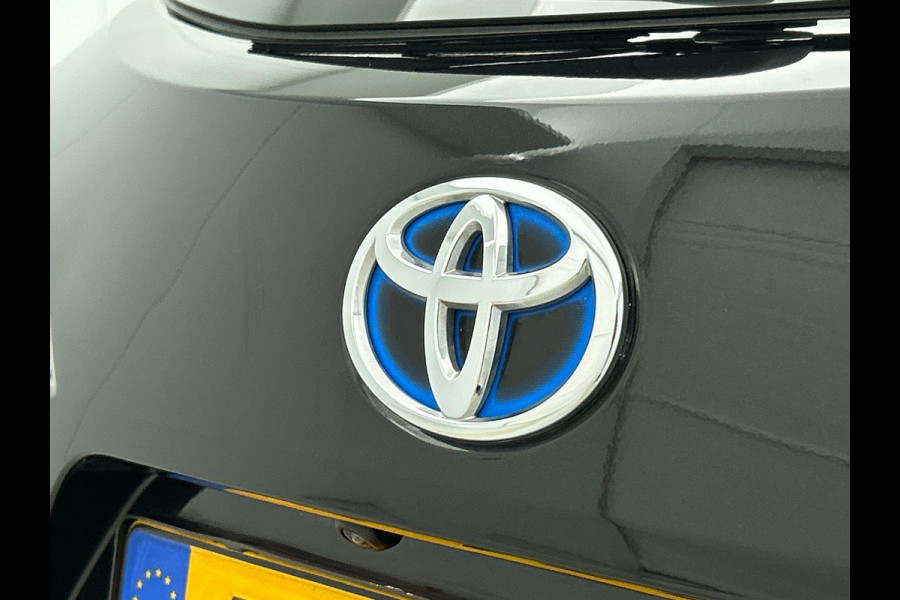 Toyota Corolla Touring Sports 1.8 Hybrid Automaat Active | Navigatie | Apple Carplay/Android Auto | Camera | Parkeersensoren | Adaptive Cruise Control | Full Led | Climate Control | Lichtmetalen velgen Toyota Corolla Touring Sports 1.8 Hybrid Automaat Active | Navigatie | Apple Carplay/Android Auto | Camera | Parkeersensoren | Adaptive Cruise Control | Full Led | Climate Control | Lichtmetalen velgen
