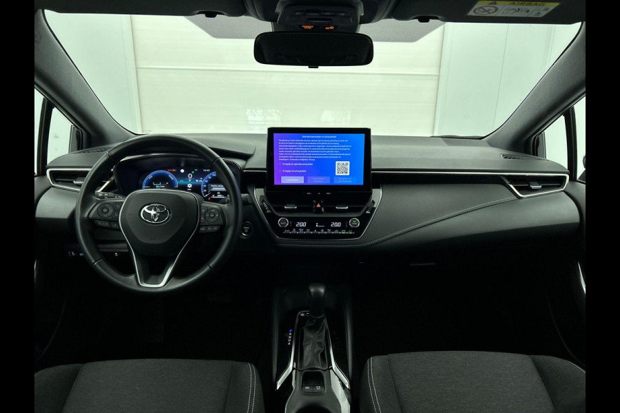 Toyota Corolla Touring Sports 1.8 Hybrid Automaat Active | Navigatie | Apple Carplay/Android Auto | Camera | Parkeersensoren | Adaptive Cruise Control | Full Led | Climate Control | Lichtmetalen velgen Toyota Corolla Touring Sports 1.8 Hybrid Automaat Active | Navigatie | Apple Carplay/Android Auto | Camera | Parkeersensoren | Adaptive Cruise Control | Full Led | Climate Control | Lichtmetalen velgen