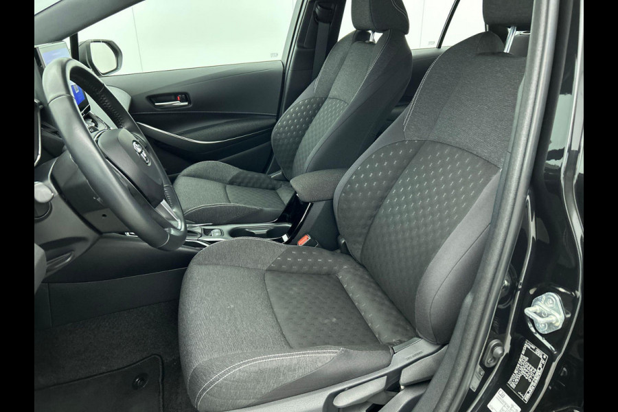 Toyota Corolla Touring Sports 1.8 Hybrid Automaat Active | Navigatie | Apple Carplay/Android Auto | Camera | Parkeersensoren | Adaptive Cruise Control | Full Led | Climate Control | Lichtmetalen velgen Toyota Corolla Touring Sports 1.8 Hybrid Automaat Active | Navigatie | Apple Carplay/Android Auto | Camera | Parkeersensoren | Adaptive Cruise Control | Full Led | Climate Control | Lichtmetalen velgen