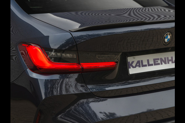 BMW 3 Serie M3 Competition - Individual ''Macao Blue'' - Carbon Brakes - Full Carbon BMW 3 Serie M3 Competition - Individual ''Macao Blue'' - Carbon Brakes - Full Carbon