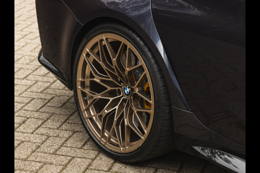 BMW 3 Serie M3 Competition - Individual ''Macao Blue'' - Carbon Brakes - Full Carbon BMW 3 Serie M3 Competition - Individual ''Macao Blue'' - Carbon Brakes - Full Carbon