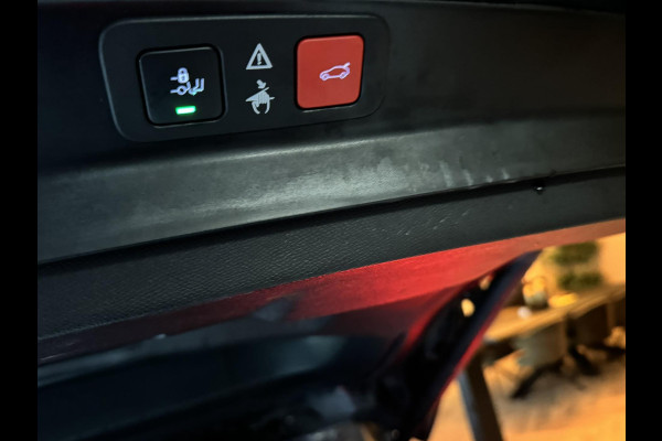 Peugeot 5008 1.2 PureTech Blue Lease Allure 7P. NAP Garantie Trekhaak Carplay Elek Achterklep Cruise Clima Navi Led Sfeer Rijklaar