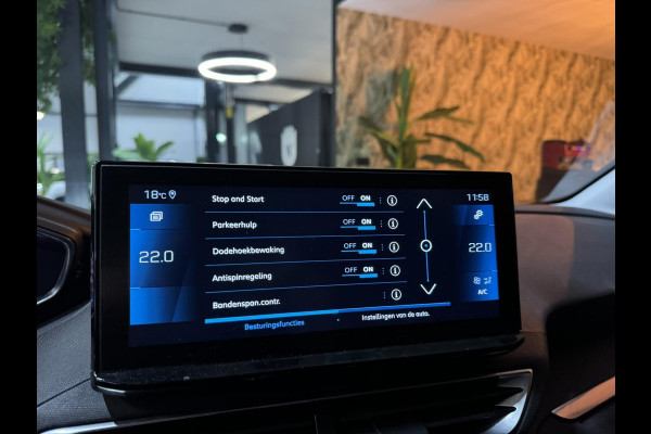 Peugeot 5008 1.2 PureTech Blue Lease Allure 7P. NAP Garantie Trekhaak Carplay Elek Achterklep Cruise Clima Navi Led Sfeer Rijklaar