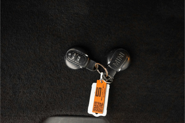 MINI Mini 1.5 Cooper Chili JCW Pack LED 17" MINI Mini 1.5 Cooper Chili JCW Pack LED 17"