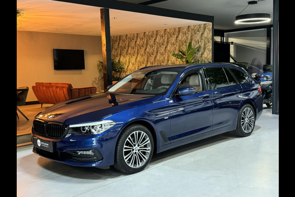 BMW 5 Serie Touring 530i Sport Line Garantie LED Leder Elek. Achterklep Keyless Stoelvw Navi DAB PDC Cruise Clima