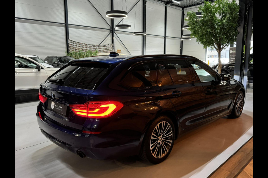 BMW 5 Serie Touring 530i Sport Line Garantie LED Leder Elek. Achterklep Keyless Stoelvw Navi DAB PDC Cruise Clima