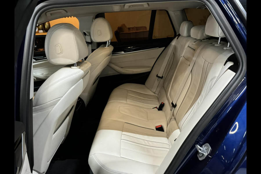 BMW 5 Serie Touring 530i Sport Line Garantie LED Leder Elek. Achterklep Keyless Stoelvw Navi DAB PDC Cruise Clima