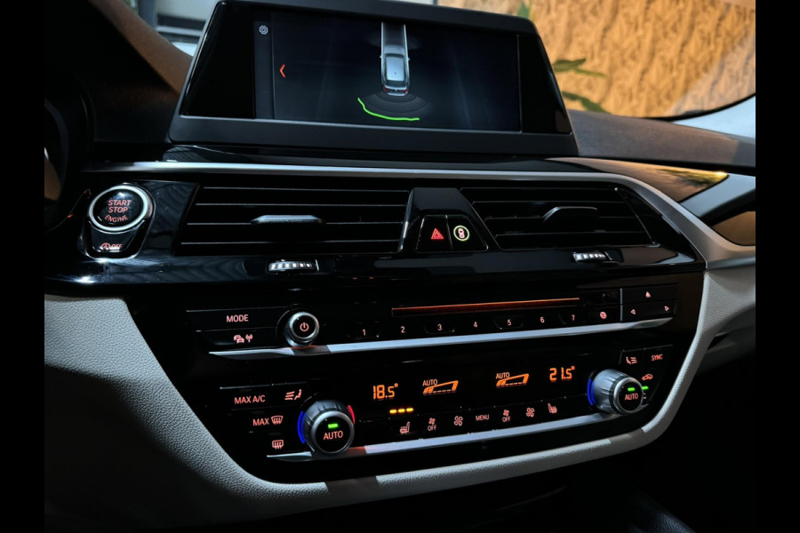 BMW 5 Serie Touring 530i Sport Line Garantie LED Leder Elek. Achterklep Keyless Stoelvw Navi DAB PDC Cruise Clima