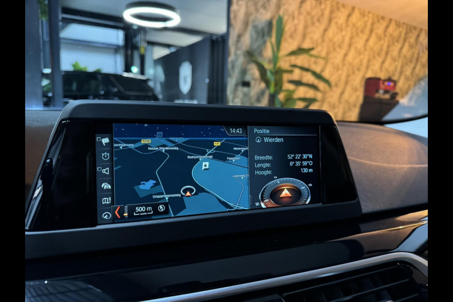 BMW 5 Serie Touring 530i Sport Line Garantie LED Leder Elek. Achterklep Keyless Stoelvw Navi DAB PDC Cruise Clima