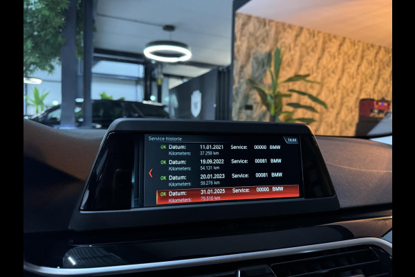 BMW 5 Serie Touring 530i Sport Line Garantie LED Leder Elek. Achterklep Keyless Stoelvw Navi DAB PDC Cruise Clima