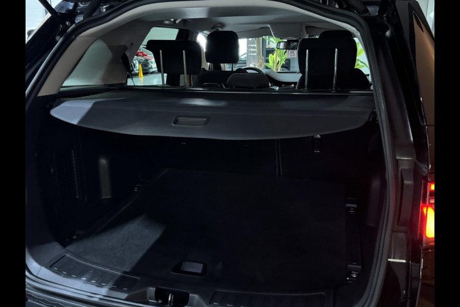 Land Rover Discovery Sport P300e 1.5 S Garantie Trekhaak Cruise Clima Elek. achterklep Lane LED Navi Rijklaar
