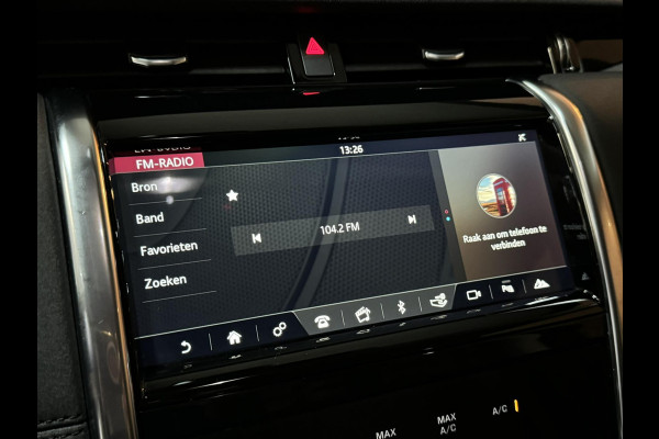 Land Rover Discovery Sport P300e 1.5 S Garantie Trekhaak Cruise Clima Elek. achterklep Lane LED Navi Rijklaar