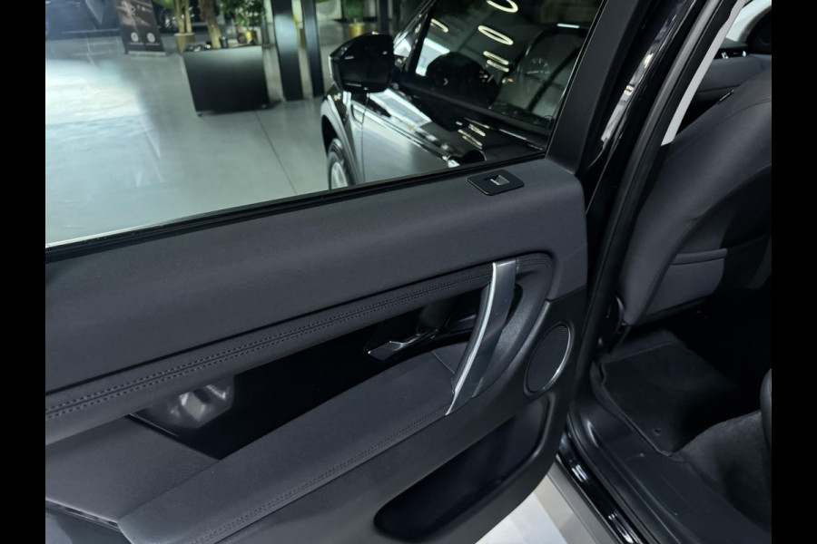 Land Rover Discovery Sport P300e 1.5 S Garantie Trekhaak Cruise Clima Elek. achterklep Lane LED Navi Rijklaar