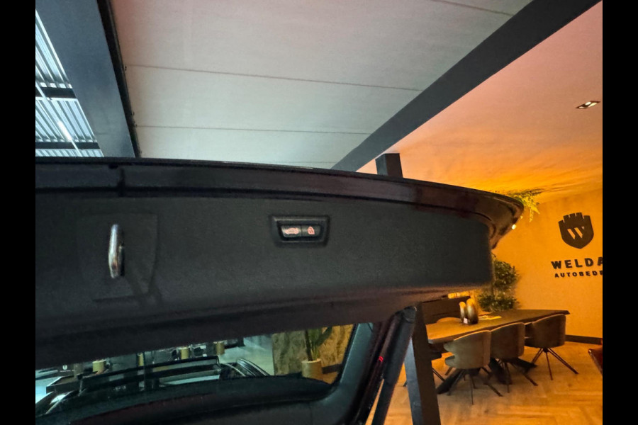 BMW 3 Serie Touring 320i xDrive Edition Sport Line Shadow Executive Garantie Head-Up Pano Camera Elek Achterklep Cruise Rijklaar