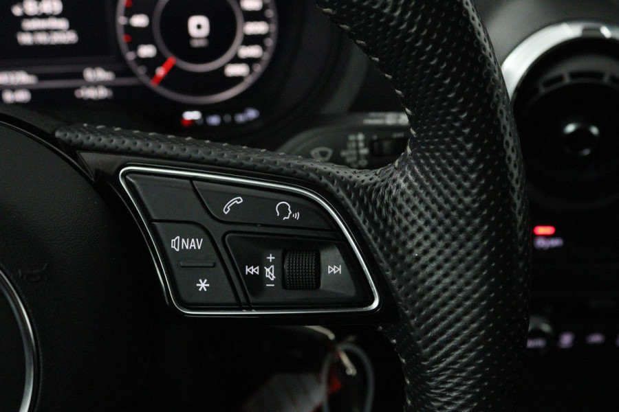 Audi A3 Sportback 35 TFSI CoD Advance Sport (BLACK PACK, VIRTUAL COCKPIT, STOELVERWARMING, 1e EIGENAAR, GOED ONDERHOUDEN) Audi A3 Sportback 35 TFSI CoD Advance Sport (BLACK PACK, VIRTUAL COCKPIT, STOELVERWARMING, 1e EIGENAAR, GOED ONDERHOUDEN)