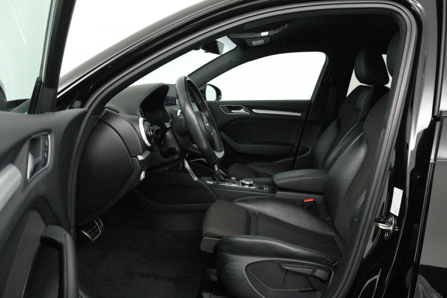 Audi A3 Sportback 35 TFSI CoD Advance Sport (BLACK PACK, VIRTUAL COCKPIT, STOELVERWARMING, 1e EIGENAAR, GOED ONDERHOUDEN) Audi A3 Sportback 35 TFSI CoD Advance Sport (BLACK PACK, VIRTUAL COCKPIT, STOELVERWARMING, 1e EIGENAAR, GOED ONDERHOUDEN)