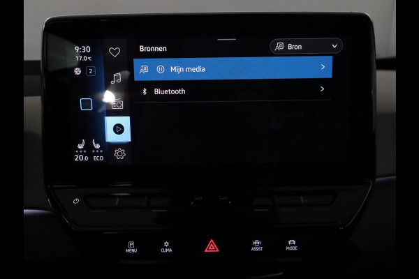 Volkswagen ID.3 First Max 58 kWh 204 pk | Navigatie | Panoramadak | Trekhaak (afneembaar) | Parkeersensoren | Achteruitrijcamera | Matrix LED koplampen | Volkswagen ID.3 First Max 58 kWh 204 pk | Navigatie | Panoramadak | Trekhaak (afneembaar) | Parkeersensoren | Achteruitrijcamera | Matrix LED koplampen |