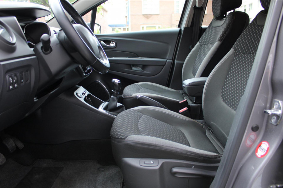 Renault Captur 1.2 TCe Intens Airco Camera Navigatie Nap Renault Captur 1.2 TCe Intens Airco Camera Navigatie Nap