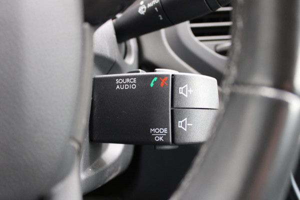 Renault Captur 1.2 TCe Intens Airco Camera Navigatie Nap Renault Captur 1.2 TCe Intens Airco Camera Navigatie Nap