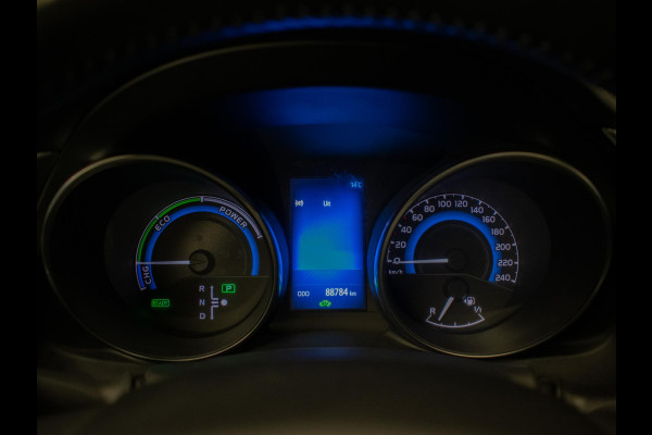 Toyota Auris Touring Sports 1.8 Hybrid Dynamic Go Sport (NAVI,CAMERA,CLIMATE,CRUISE,PDC,GETINT,DAB,SPORTSTOELEN,LM VELGEN) Toyota Auris Touring Sports 1.8 Hybrid Dynamic Go Sport (NAVI,CAMERA,CLIMATE,CRUISE,PDC,GETINT,DAB,SPORTSTOELEN,LM VELGEN)
