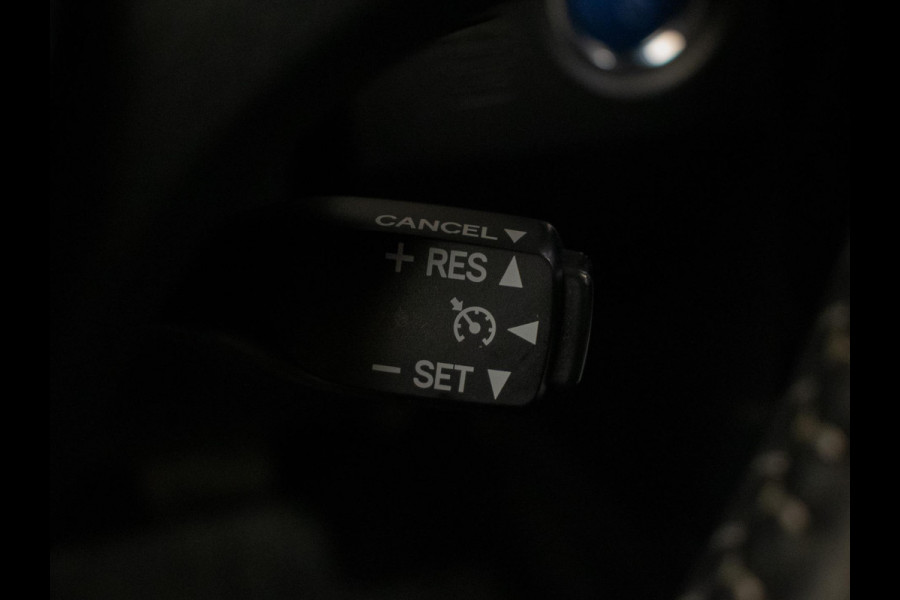 Toyota Auris Touring Sports 1.8 Hybrid Dynamic Go Sport (NAVI,CAMERA,CLIMATE,CRUISE,PDC,GETINT,DAB,SPORTSTOELEN,LM VELGEN) Toyota Auris Touring Sports 1.8 Hybrid Dynamic Go Sport (NAVI,CAMERA,CLIMATE,CRUISE,PDC,GETINT,DAB,SPORTSTOELEN,LM VELGEN)