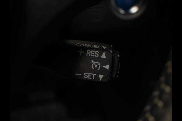 Toyota Auris Touring Sports 1.8 Hybrid Dynamic Go Sport (NAVI,CAMERA,CLIMATE,CRUISE,PDC,GETINT,DAB,SPORTSTOELEN,LM VELGEN) Toyota Auris Touring Sports 1.8 Hybrid Dynamic Go Sport (NAVI,CAMERA,CLIMATE,CRUISE,PDC,GETINT,DAB,SPORTSTOELEN,LM VELGEN)