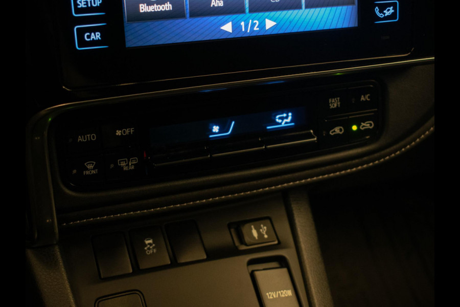 Toyota Auris Touring Sports 1.8 Hybrid Dynamic Go Sport (NAVI,CAMERA,CLIMATE,CRUISE,PDC,GETINT,DAB,SPORTSTOELEN,LM VELGEN) Toyota Auris Touring Sports 1.8 Hybrid Dynamic Go Sport (NAVI,CAMERA,CLIMATE,CRUISE,PDC,GETINT,DAB,SPORTSTOELEN,LM VELGEN)