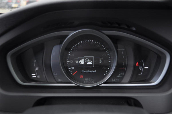 Volvo V40 T3 152PK Dynamic Edition / Cruise control / Panoramadak / Parkeeren met camera / Harman kardon audio / Standkachel / Stoelverwarming Volvo V40 T3 152PK Dynamic Edition / Cruise control / Panoramadak / Parkeeren met camera / Harman kardon audio / Standkachel / Stoelverwarming