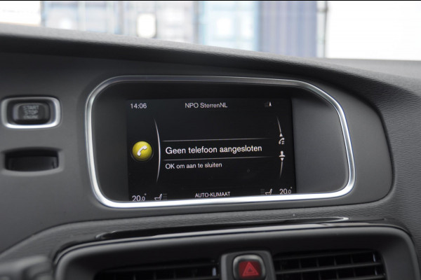 Volvo V40 T3 152PK Dynamic Edition / Cruise control / Panoramadak / Parkeeren met camera / Harman kardon audio / Standkachel / Stoelverwarming Volvo V40 T3 152PK Dynamic Edition / Cruise control / Panoramadak / Parkeeren met camera / Harman kardon audio / Standkachel / Stoelverwarming