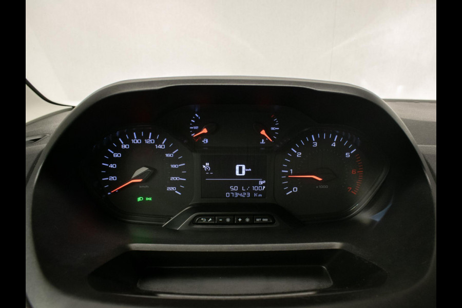Peugeot Partner 1.5 BlueHDI Premium Sport (CLIMATE,BLUETOOTH,PDC,SCHUIFDEUR,DAB,LED,SPORTSTOELEN,TREKHAAK,NIEUWE APK,NETTE STAAT) Peugeot Partner 1.5 BlueHDI Premium Sport (CLIMATE,BLUETOOTH,PDC,SCHUIFDEUR,DAB,LED,SPORTSTOELEN,TREKHAAK,NIEUWE APK,NETTE STAAT)