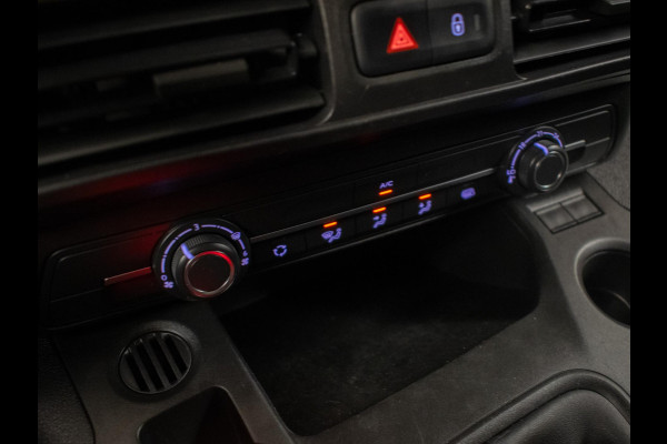 Peugeot Partner 1.5 BlueHDI Premium Sport (CLIMATE,BLUETOOTH,PDC,SCHUIFDEUR,DAB,LED,SPORTSTOELEN,TREKHAAK,NIEUWE APK,NETTE STAAT) Peugeot Partner 1.5 BlueHDI Premium Sport (CLIMATE,BLUETOOTH,PDC,SCHUIFDEUR,DAB,LED,SPORTSTOELEN,TREKHAAK,NIEUWE APK,NETTE STAAT)