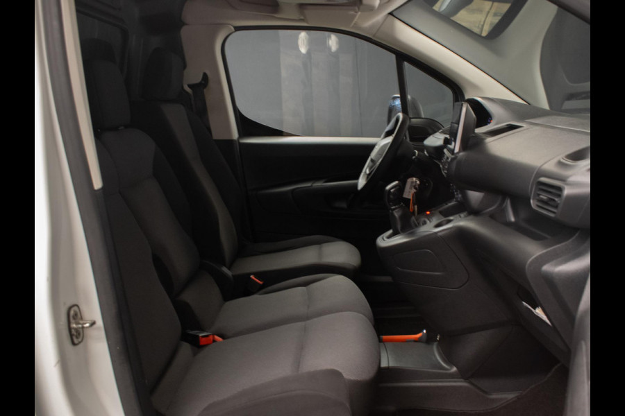 Peugeot Partner 1.5 BlueHDI Premium Sport (CLIMATE,BLUETOOTH,PDC,SCHUIFDEUR,DAB,LED,SPORTSTOELEN,TREKHAAK,NIEUWE APK,NETTE STAAT) Peugeot Partner 1.5 BlueHDI Premium Sport (CLIMATE,BLUETOOTH,PDC,SCHUIFDEUR,DAB,LED,SPORTSTOELEN,TREKHAAK,NIEUWE APK,NETTE STAAT)