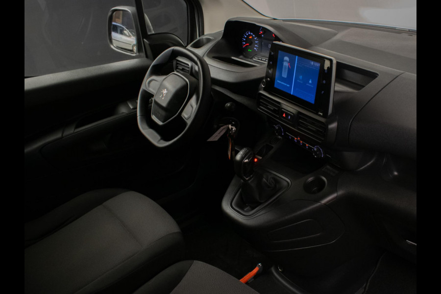 Peugeot Partner 1.5 BlueHDI Premium Sport (CLIMATE,BLUETOOTH,PDC,SCHUIFDEUR,DAB,LED,SPORTSTOELEN,TREKHAAK,NIEUWE APK,NETTE STAAT) Peugeot Partner 1.5 BlueHDI Premium Sport (CLIMATE,BLUETOOTH,PDC,SCHUIFDEUR,DAB,LED,SPORTSTOELEN,TREKHAAK,NIEUWE APK,NETTE STAAT)