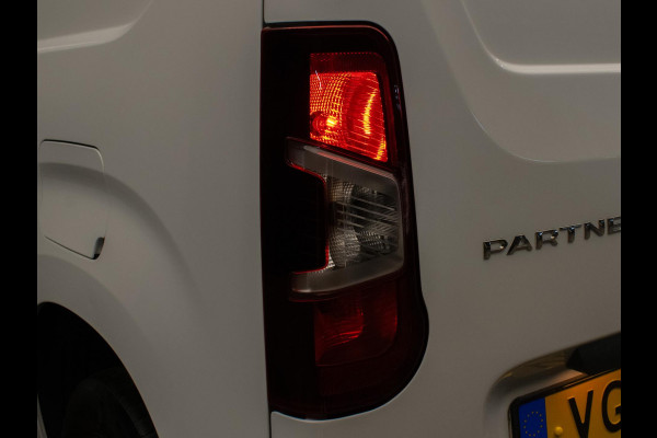 Peugeot Partner 1.5 BlueHDI Premium Sport (CLIMATE,BLUETOOTH,PDC,SCHUIFDEUR,DAB,LED,SPORTSTOELEN,TREKHAAK,NIEUWE APK,NETTE STAAT) Peugeot Partner 1.5 BlueHDI Premium Sport (CLIMATE,BLUETOOTH,PDC,SCHUIFDEUR,DAB,LED,SPORTSTOELEN,TREKHAAK,NIEUWE APK,NETTE STAAT)