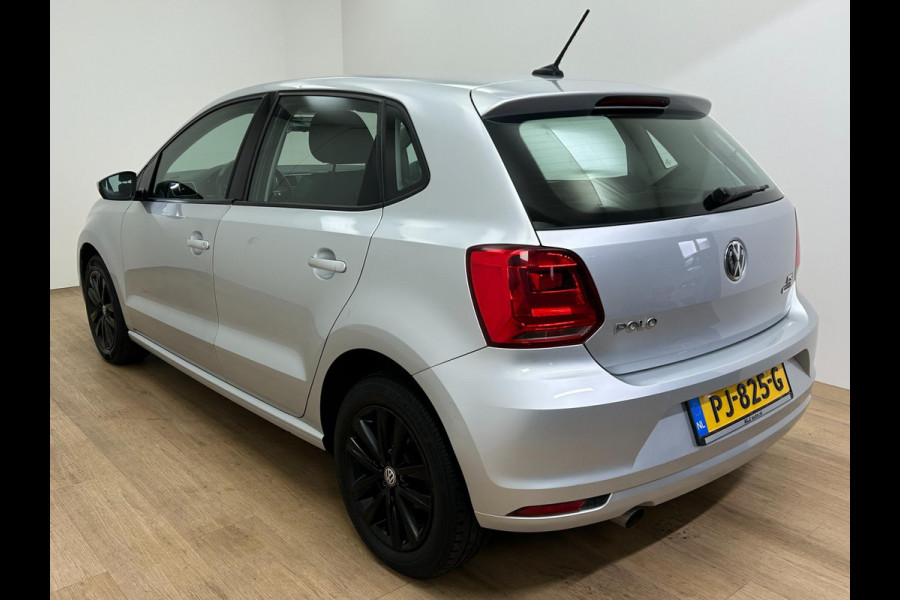 Volkswagen Polo Occasion 1.2 TSI Comfortline | Grijs | Airco | Tweedehands Volkswagen Polo | Zwarte velgen | Carplay Volkswagen Polo Occasion 1.2 TSI Comfortline | Grijs | Airco | Tweedehands Volkswagen Polo | Zwarte velgen | Carplay