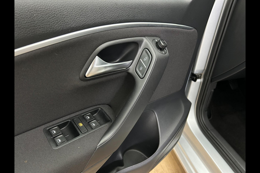 Volkswagen Polo Occasion 1.2 TSI Comfortline | Grijs | Airco | Tweedehands Volkswagen Polo | Zwarte velgen | Carplay Volkswagen Polo Occasion 1.2 TSI Comfortline | Grijs | Airco | Tweedehands Volkswagen Polo | Zwarte velgen | Carplay