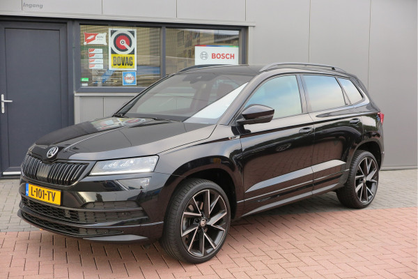 Škoda Karoq 1.5 TSI ACT 150pk Sportline Business Stoelverwarming , Led verlichting , DAB+ radio , Carplay ,Canton sound systeem, Achteruitrijcamera , Parkeersensoren ,Electr. achterklep ,etc. Škoda Karoq 1.5 TSI ACT 150pk Sportline Business Stoelverwarming , Led verlichting , DAB+ radio , Carplay ,Canton sound systeem, Achteruitrijcamera , Parkeersensoren ,Electr. achterklep ,etc.