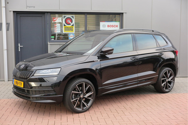Škoda Karoq 1.5 TSI ACT 150pk Sportline Business Stoelverwarming , Led verlichting , DAB+ radio , Carplay ,Canton sound systeem, Achteruitrijcamera , Parkeersensoren ,Electr. achterklep ,etc. Škoda Karoq 1.5 TSI ACT 150pk Sportline Business Stoelverwarming , Led verlichting , DAB+ radio , Carplay ,Canton sound systeem, Achteruitrijcamera , Parkeersensoren ,Electr. achterklep ,etc.