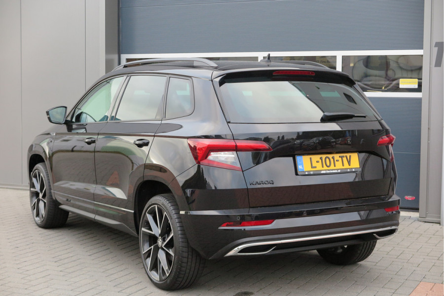 Škoda Karoq 1.5 TSI ACT 150pk Sportline Business Stoelverwarming , Led verlichting , DAB+ radio , Carplay ,Canton sound systeem, Achteruitrijcamera , Parkeersensoren ,Electr. achterklep ,etc. Škoda Karoq 1.5 TSI ACT 150pk Sportline Business Stoelverwarming , Led verlichting , DAB+ radio , Carplay ,Canton sound systeem, Achteruitrijcamera , Parkeersensoren ,Electr. achterklep ,etc.