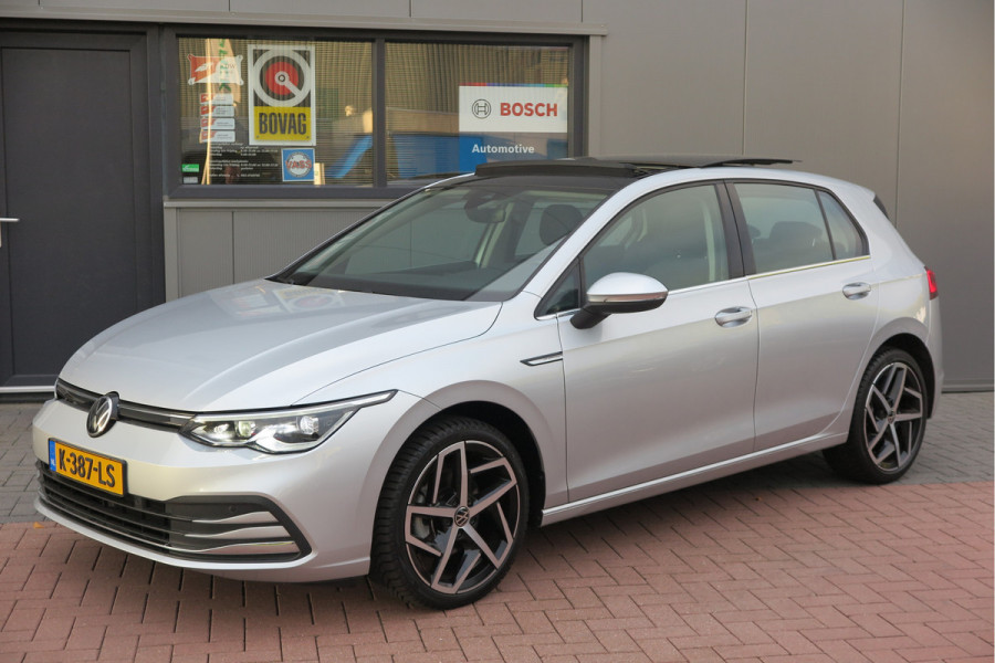 Volkswagen Golf 1.5 eTSI 150pk DSG 1st Edition ,. Pano, Virtual cockpit, LED verl. Electr. bestuurdersstoel met massage , Navigatie , DAB+ Carplay,  Stoelverw etc. Volkswagen Golf 1.5 eTSI 150pk DSG 1st Edition ,. Pano, Virtual cockpit, LED verl. Electr. bestuurdersstoel met massage , Navigatie , DAB+ Carplay,  Stoelverw etc.