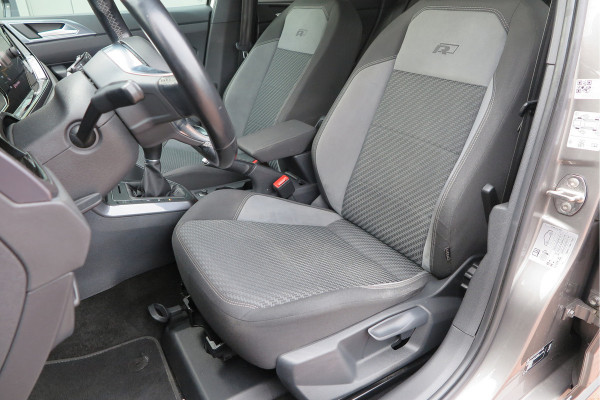 Volkswagen Polo 1.0 TSI 85kw 116pk Highline Business 2xR-Line , Beats audio , PDC, Navi, Carplay, LMV, Cruisecontrol. dealer onderhouden.