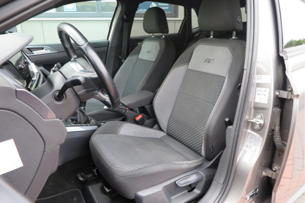 Volkswagen Polo 1.0 TSI 85kw 116pk Highline Business 2xR-Line , Beats audio , PDC, Navi, Carplay, LMV, Cruisecontrol. dealer onderhouden.