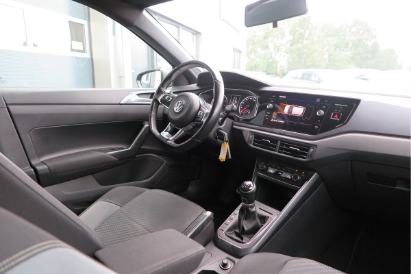 Volkswagen Polo 1.0 TSI 85kw 116pk Highline Business 2xR-Line , Beats audio , PDC, Navi, Carplay, LMV, Cruisecontrol. dealer onderhouden.