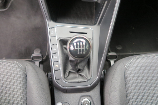 Volkswagen Polo 1.0 TSI 85kw 116pk Highline Business 2xR-Line , Beats audio , PDC, Navi, Carplay, LMV, Cruisecontrol. dealer onderhouden.