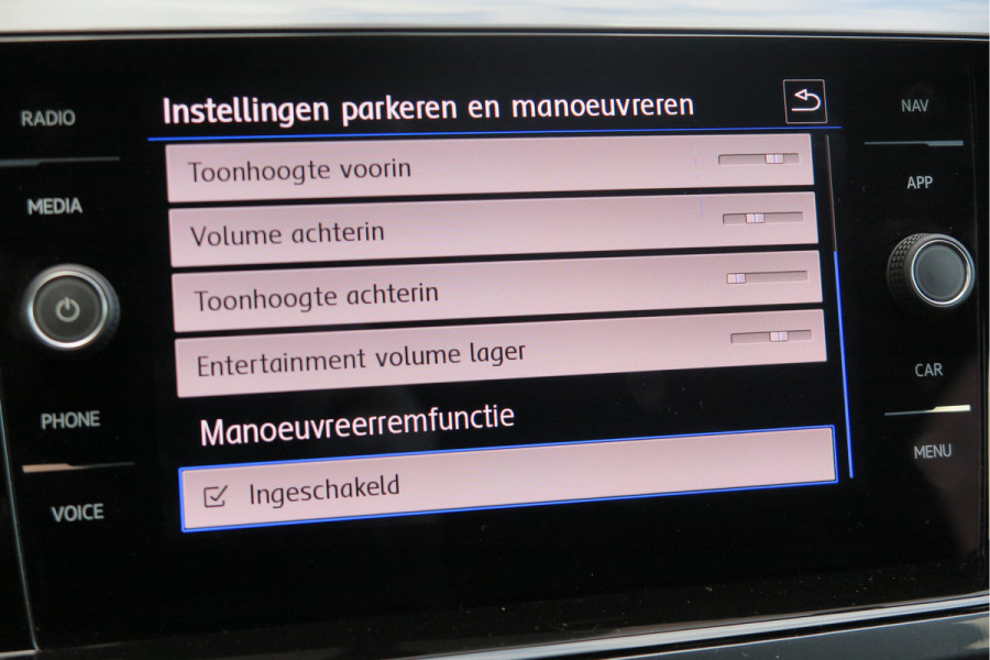 Volkswagen Polo 1.0 TSI 85kw 116pk Highline Business 2xR-Line , Beats audio , PDC, Navi, Carplay, LMV, Cruisecontrol. dealer onderhouden.