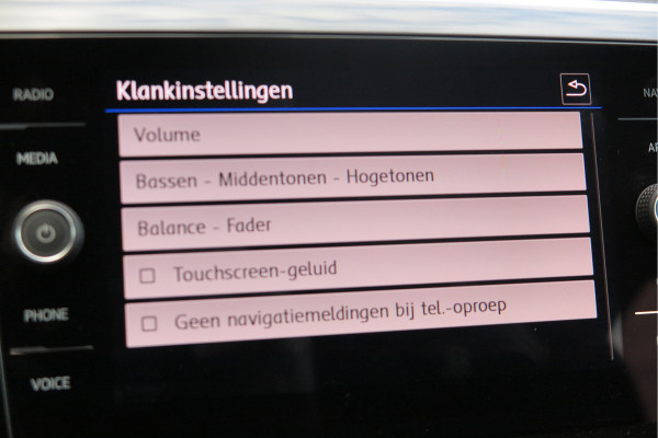 Volkswagen Polo 1.0 TSI 85kw 116pk Highline Business 2xR-Line , Beats audio , PDC, Navi, Carplay, LMV, Cruisecontrol. dealer onderhouden.